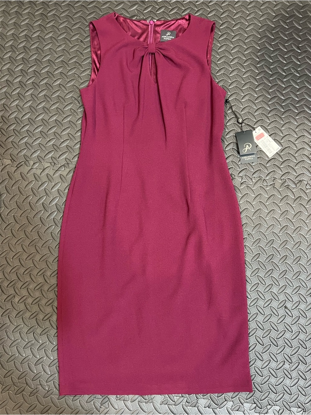 Adrianna Papell Sleeveless Sheath Dress in Berry